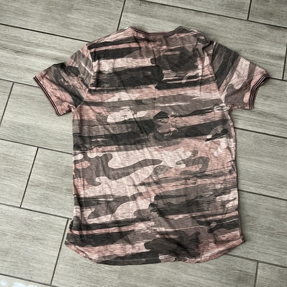 Buffalo David Bitton Kijaw Camouflage Logo Graphic Tee XXL NWT - Picture 7 of 7